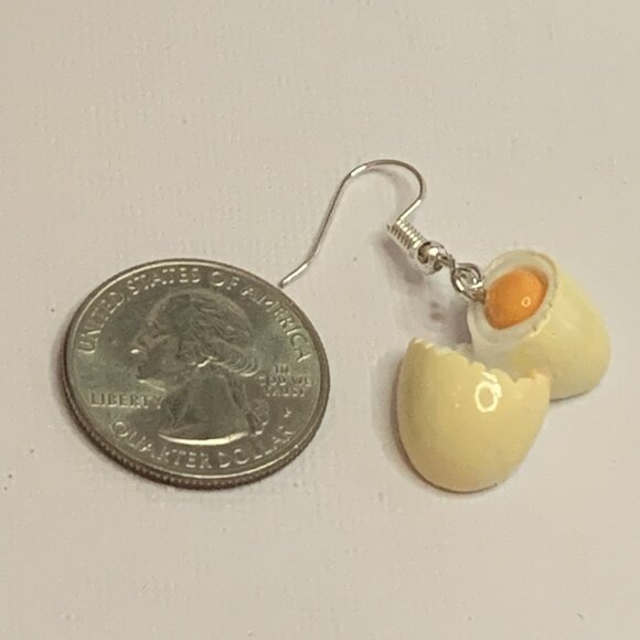 Egg Earring, Funny Food Earring, Silly Earring, Gift Idea, Cooking Earring, Chef - Picture 4 of 6